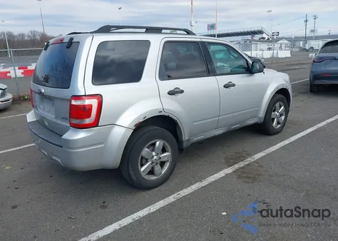 2010 Ford Escape Xlt z USA, uszkodzony, nr VIN 1FMCU0DG5AKA09285
